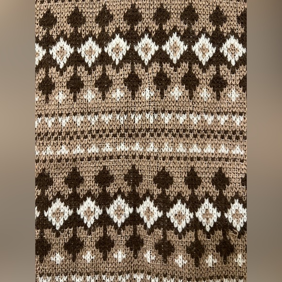 Brown Patterned Sweater Vest - Picture 2 of 4